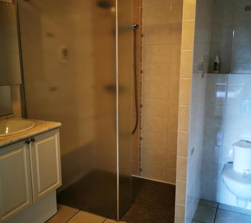 Photo of Bathroom in Pressigny