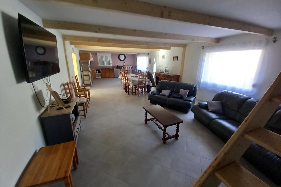 Photo of Livingroom in Pende