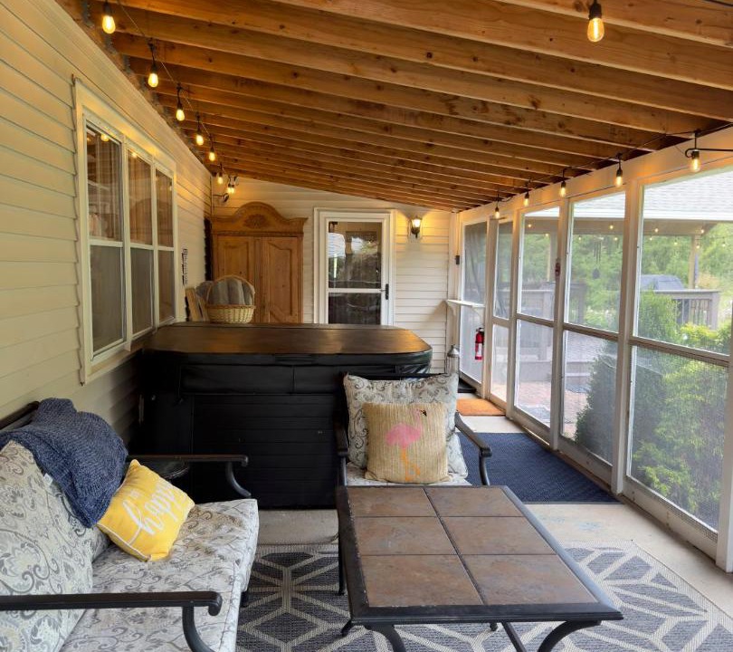Photo of Patio Balcony in Bristol Hills