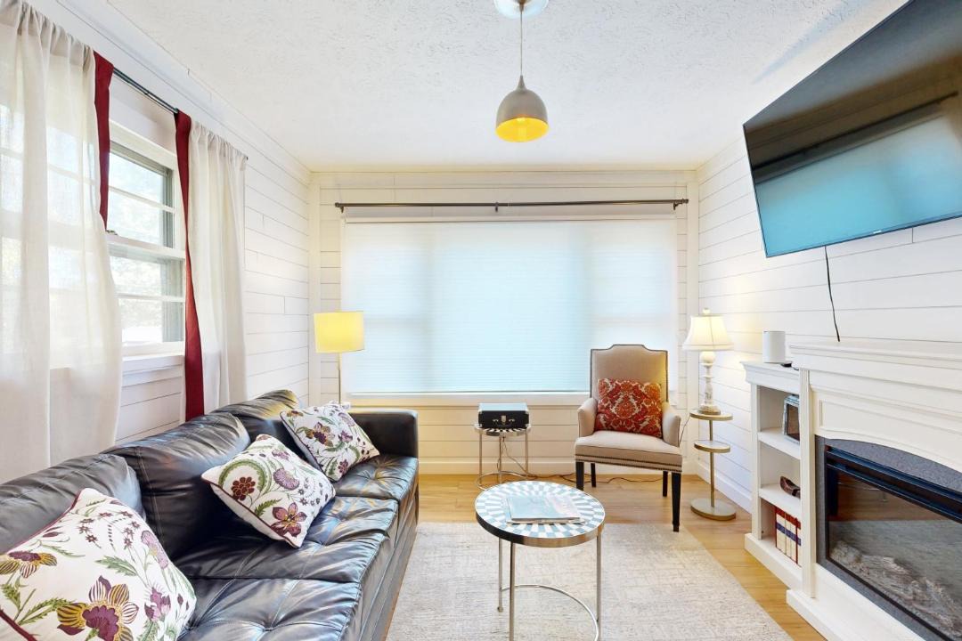 Photo of Livingroom in Bent Creek