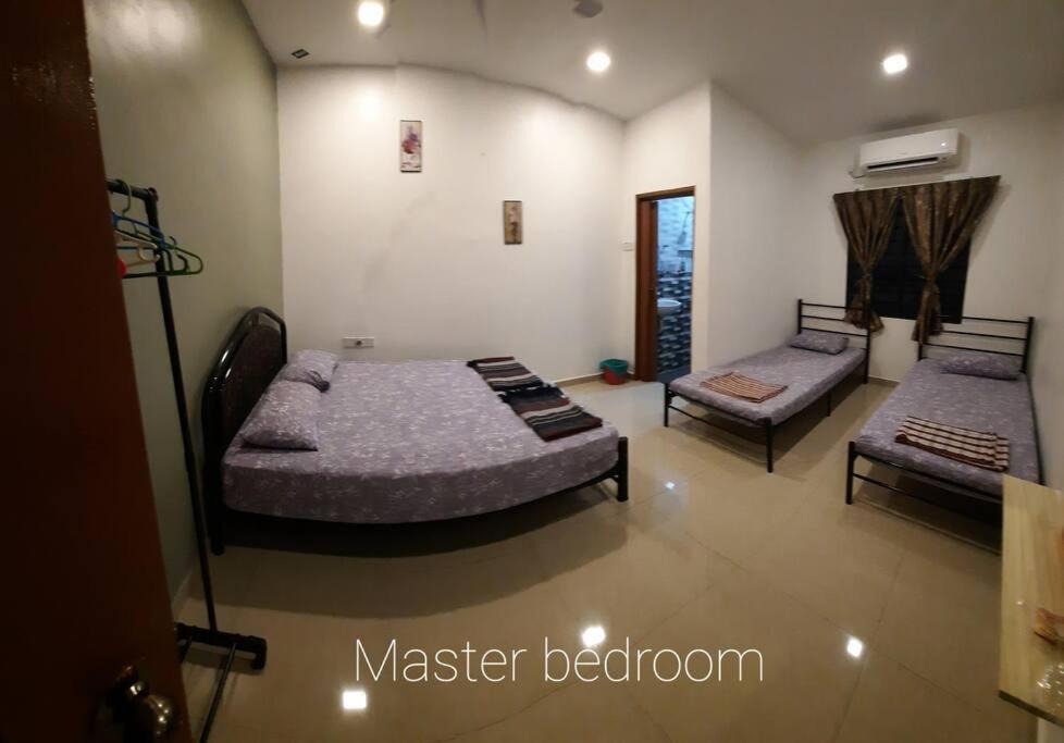 Photo of Bedroom in Guntong