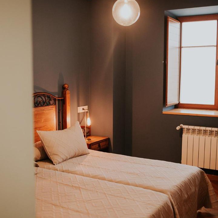 Photo of Bedroom in Lecinana del Camino/Lezinana
