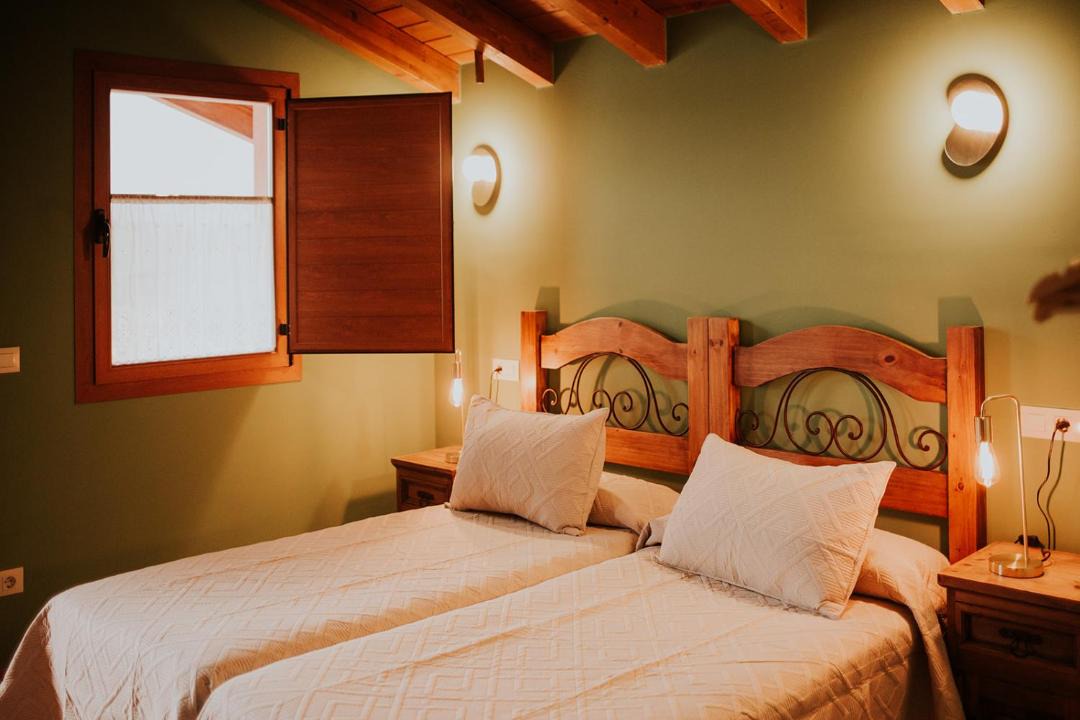 Photo of Bedroom in Lecinana del Camino/Lezinana