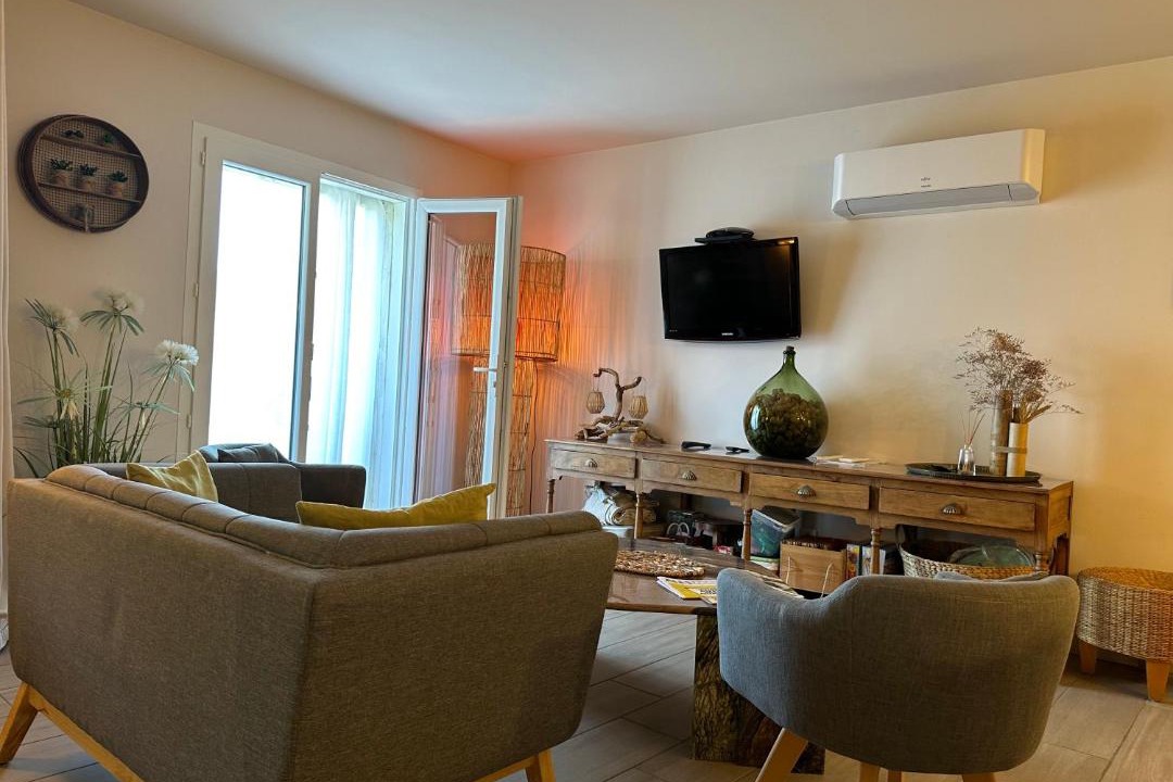 Photo of Livingroom in Anduze