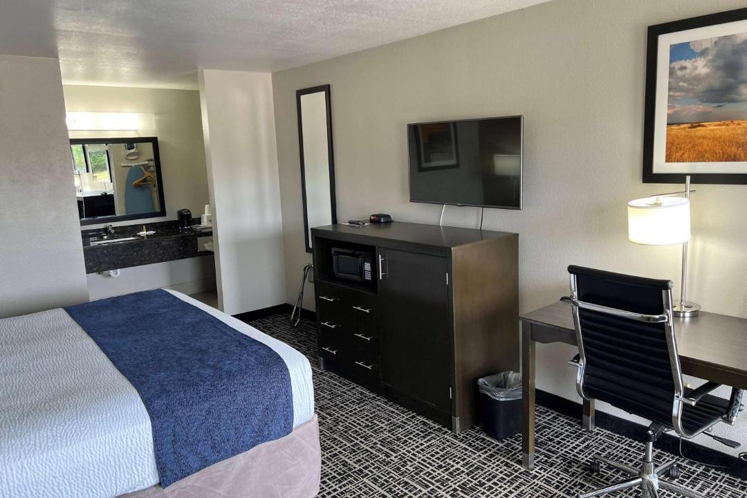Photo of Bedroom in Grove