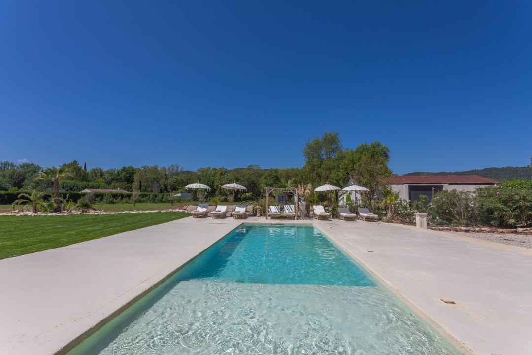 Photo of Others in Le Luc