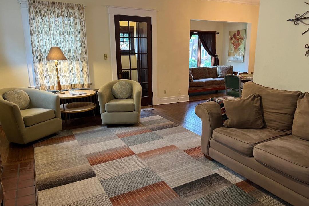 Photo of Livingroom in Niagara Falls