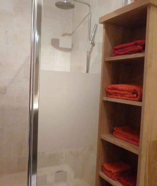 Photo of Bathroom in Bruere-Allichamps