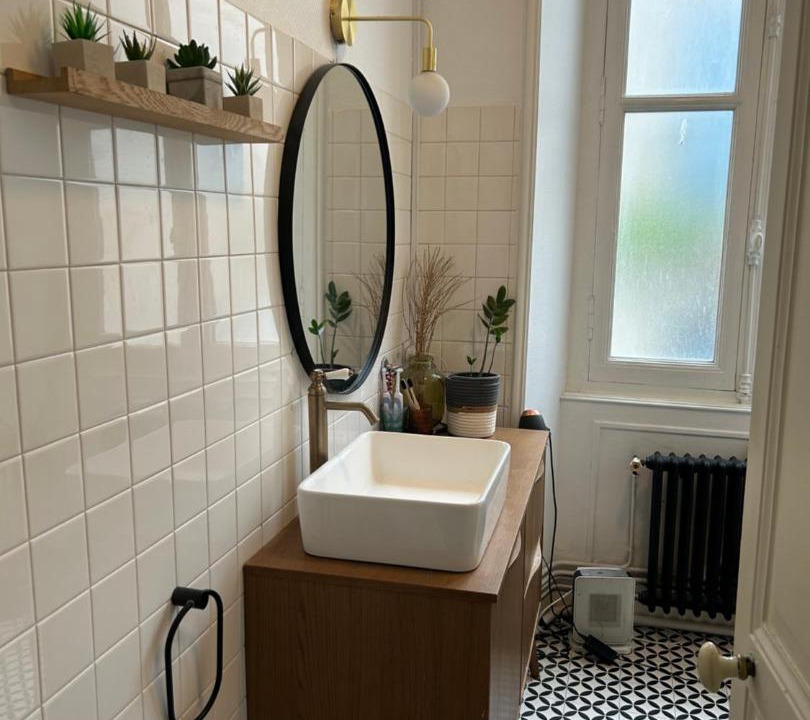 Photo of Bathroom in Saint-Maixent-l'Ecole