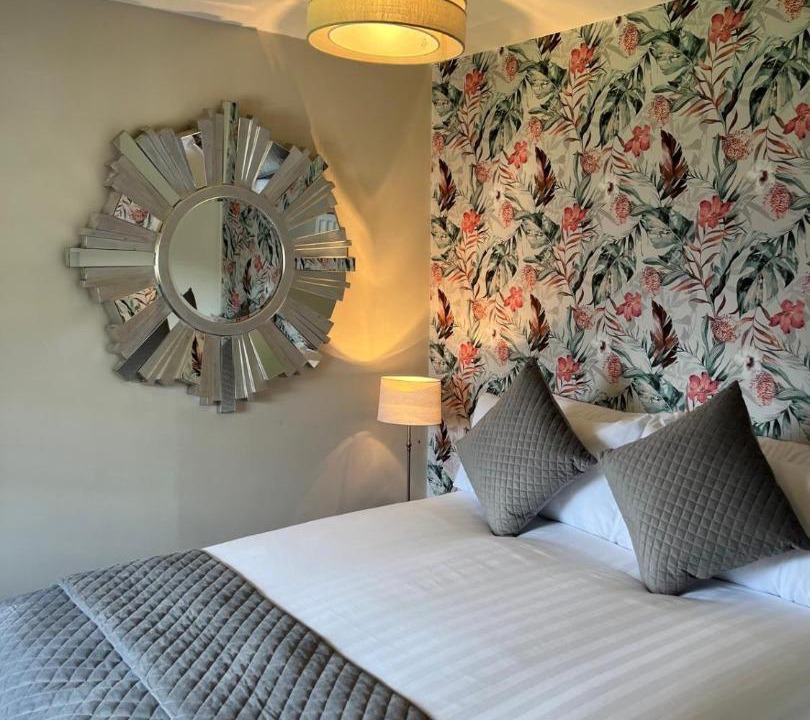 Photo of Bedroom in Menstrie