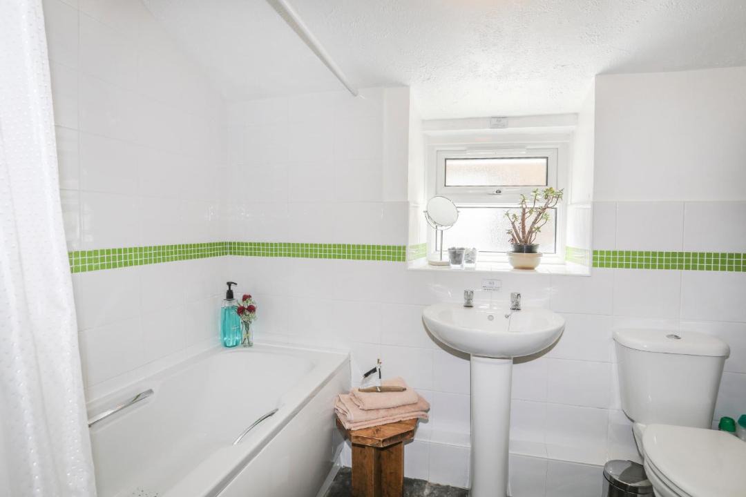 Photo of Bathroom in Caernarfon