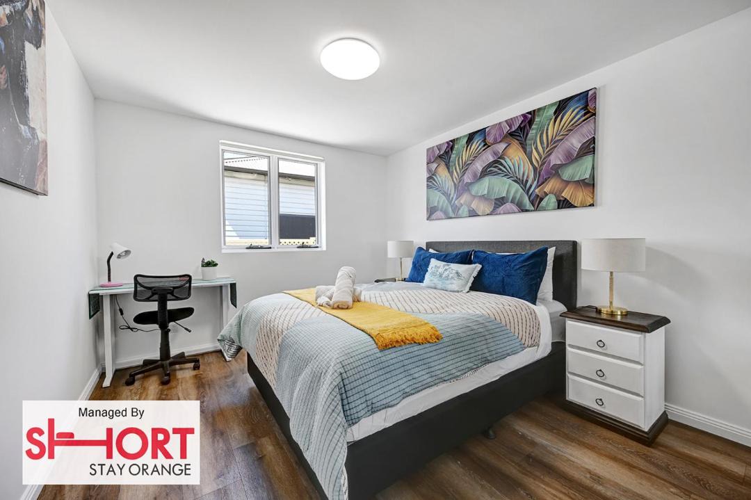 Photo of Bedroom in Orange