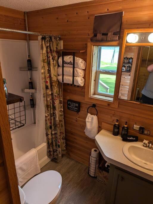 Photo of Bathroom in Grant County