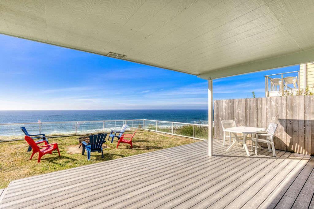 Photo of Patio Balcony in Lincoln City