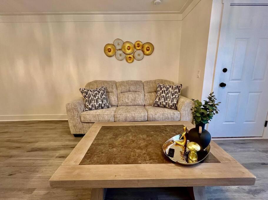 Photo of Livingroom in Gainesville