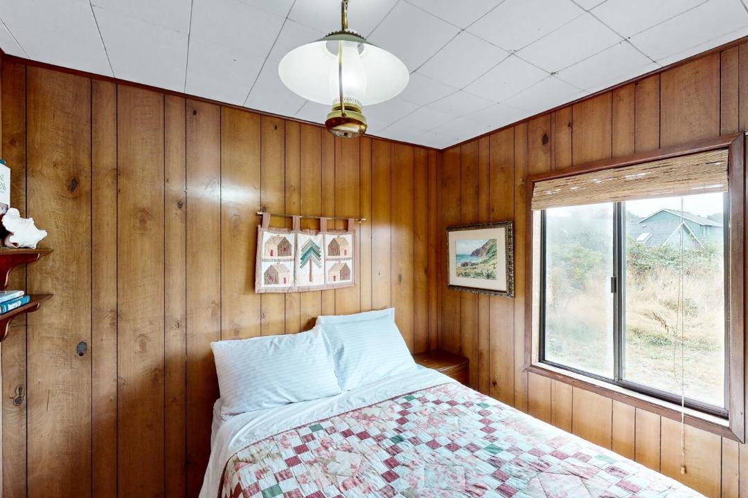 Photo of Others in Lincoln Beach