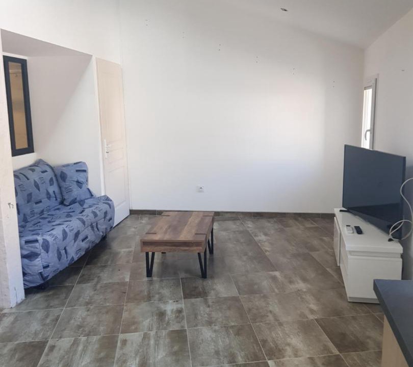 Photo of Others in Tulette