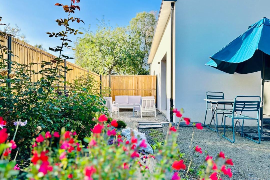 Photo of Others in Lanouee