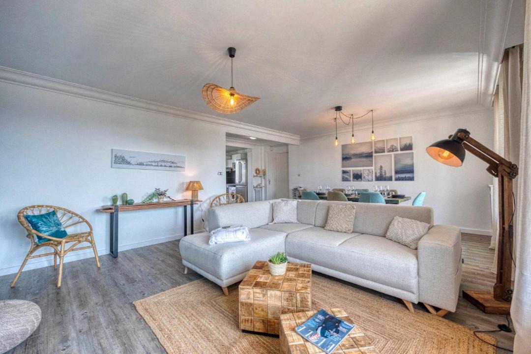 Photo of Livingroom in Secteur 3