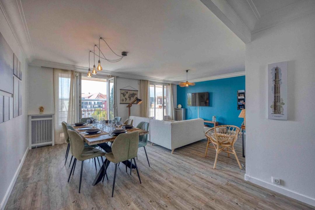 Photo of Others in Secteur 3