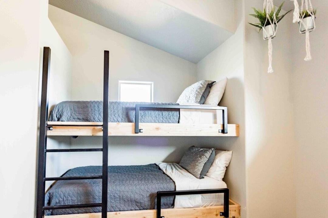 Photo of Bedroom in Orderville