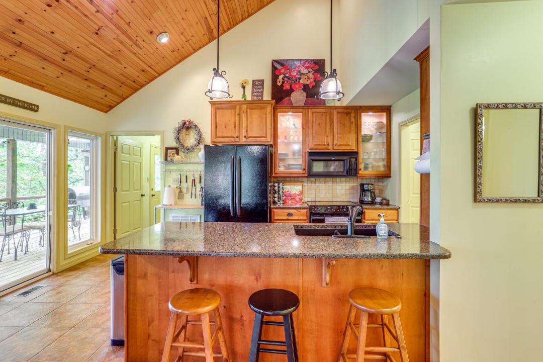 Photo of Kitchen in Mammoth Spring
