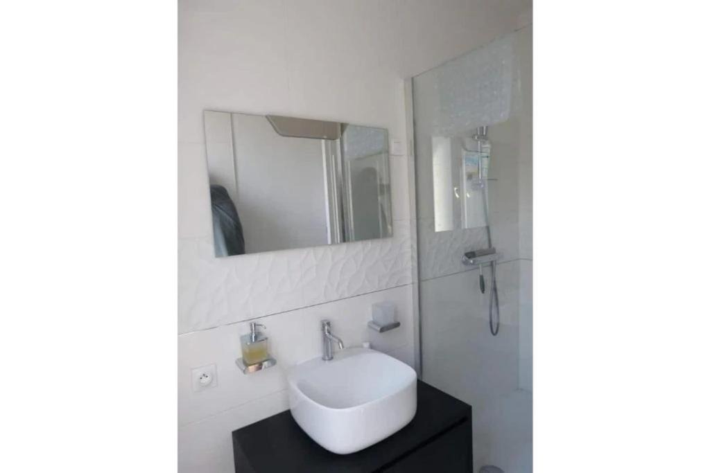 Photo of Bathroom in Arcueil