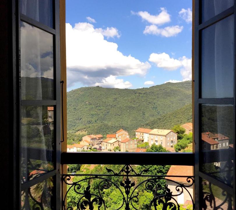 Photo of Others in Olivese