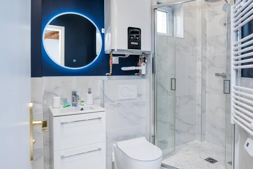 Photo of Bathroom in Chatou