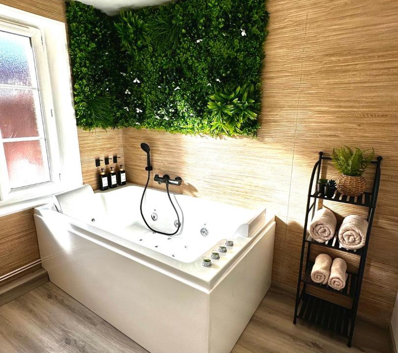 Photo of Bathroom in Dammartin-en-Goele