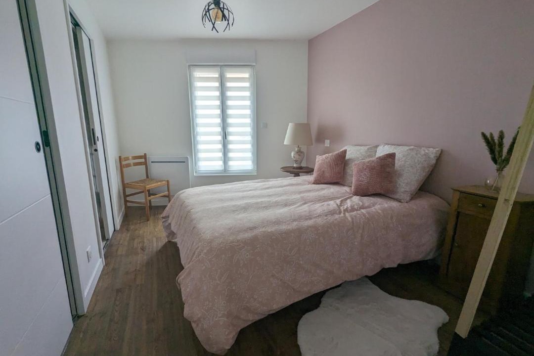 Photo of Bedroom in Sombernon