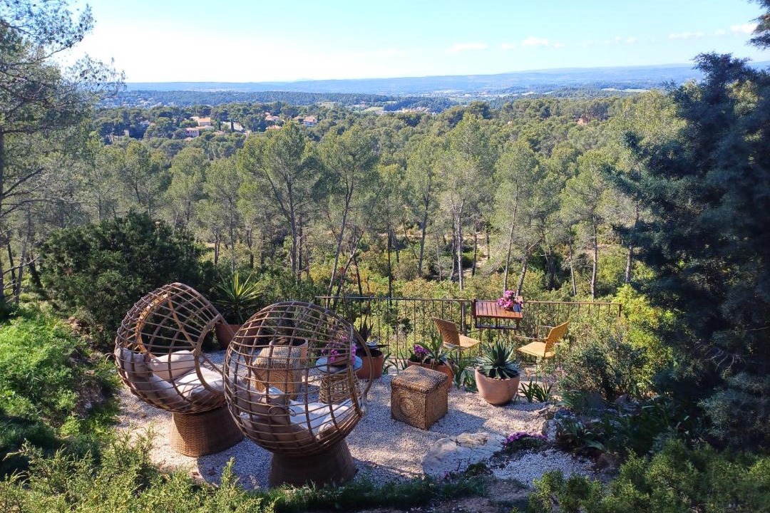 Photo of Others in Bouc-Bel-Air