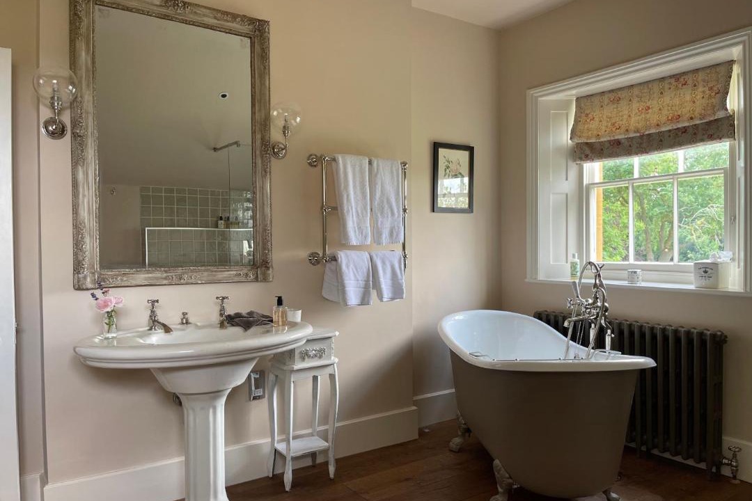 Photo of Bathroom in Broadway