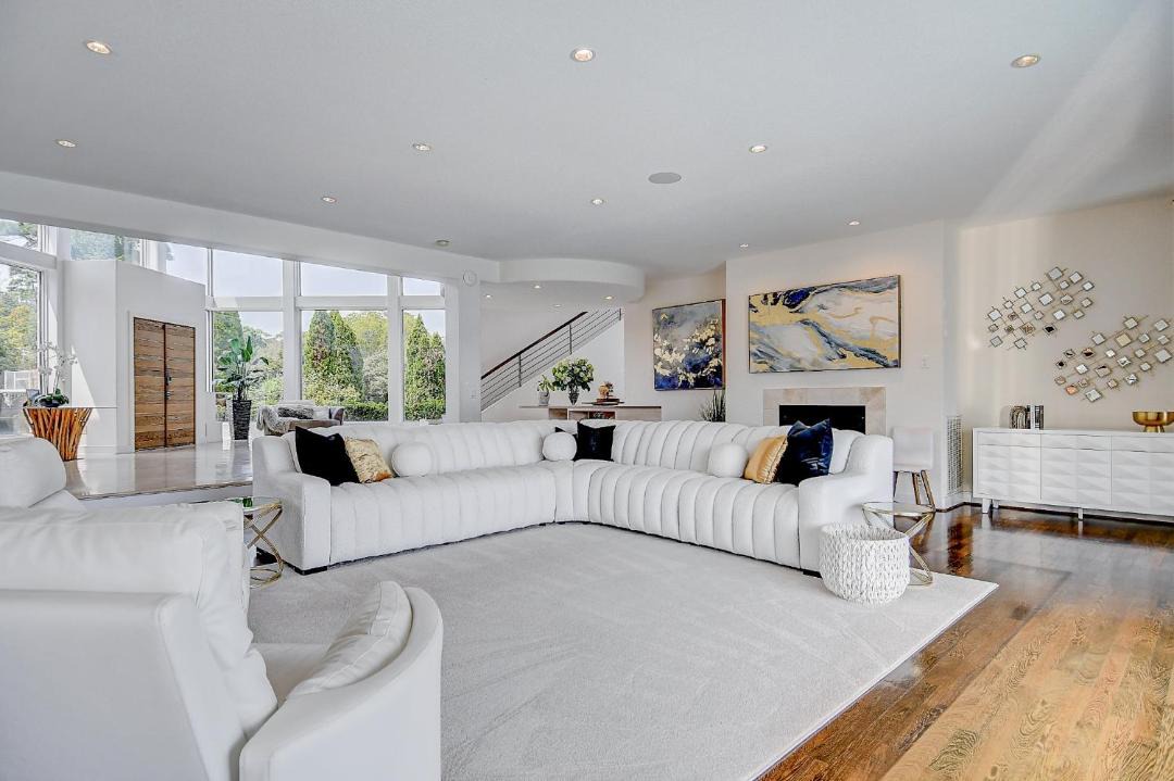 Photo of Livingroom in Northeast Virginia Beach