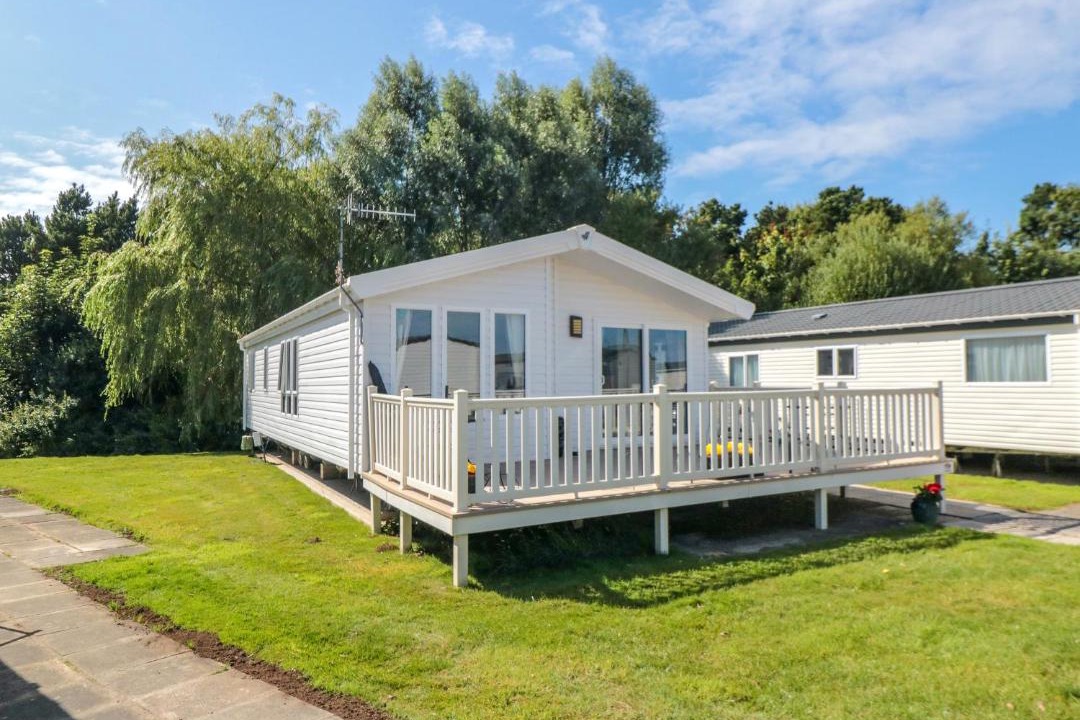 Photo of Others in Cayton Bay