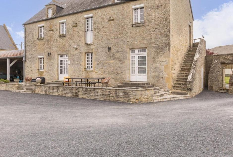 Photo of Others in Longues-sur-Mer