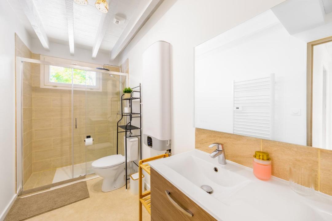 Photo of Bathroom in Barentin