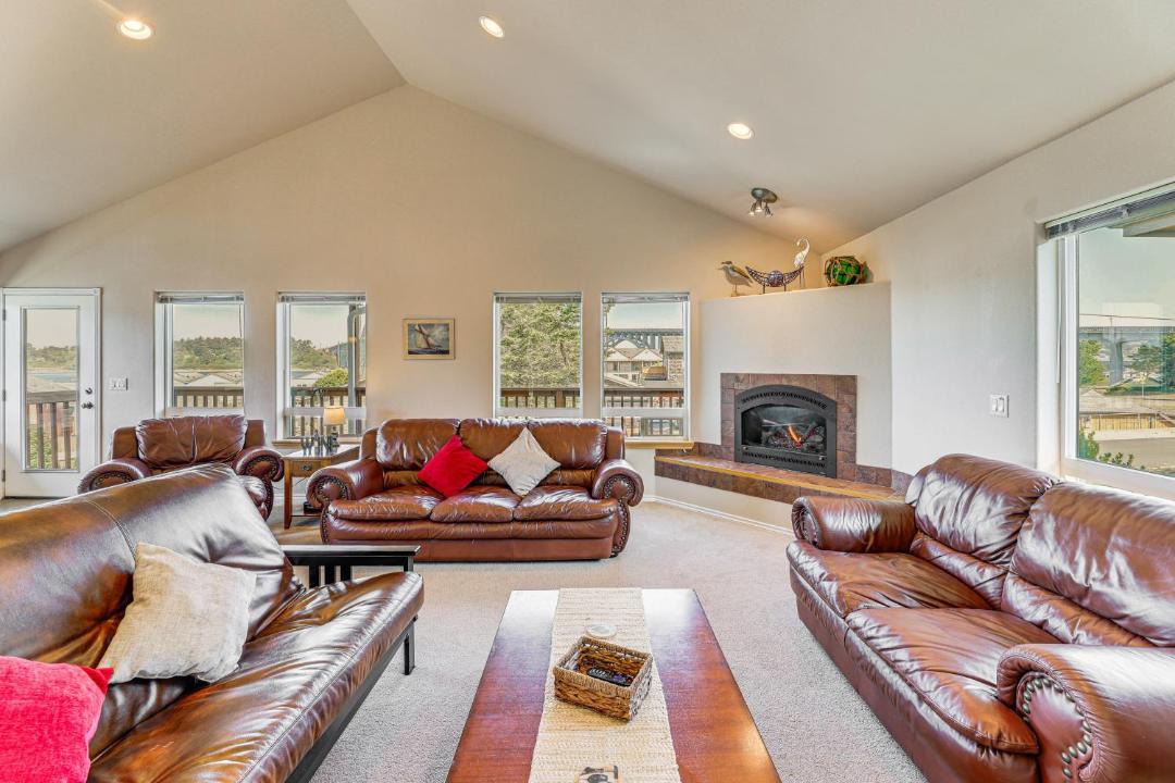 Photo of Livingroom in Newport