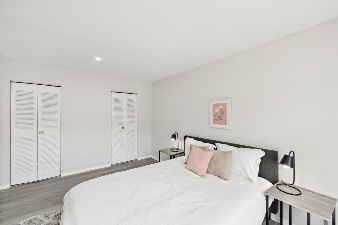 Photo of Bedroom in Newark