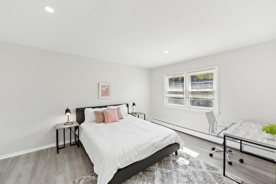 Photo of Bedroom in Newark