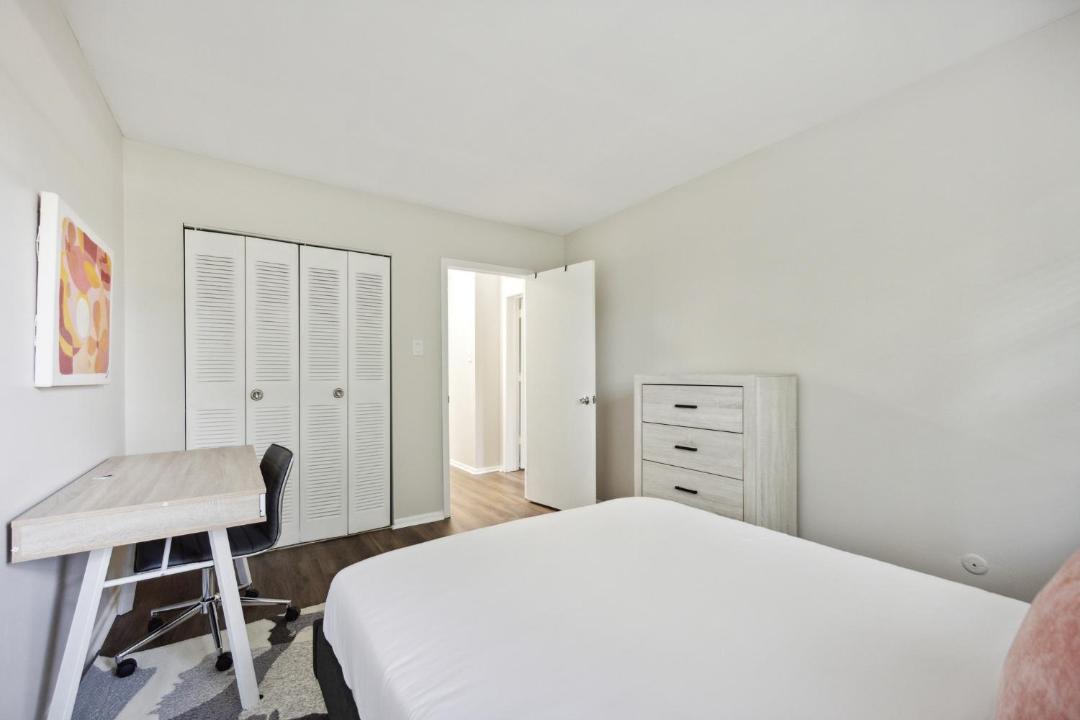 Photo of Bedroom in Newark