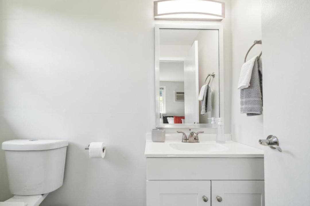 Photo of Bathroom in Newark