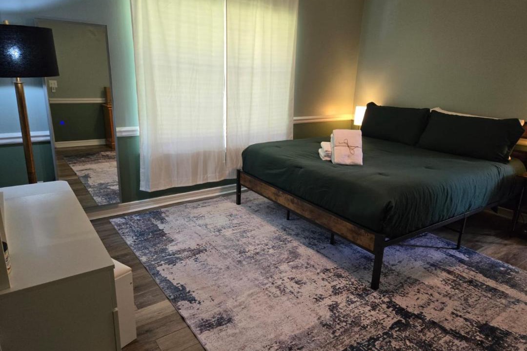 Photo of Bedroom in Crestview