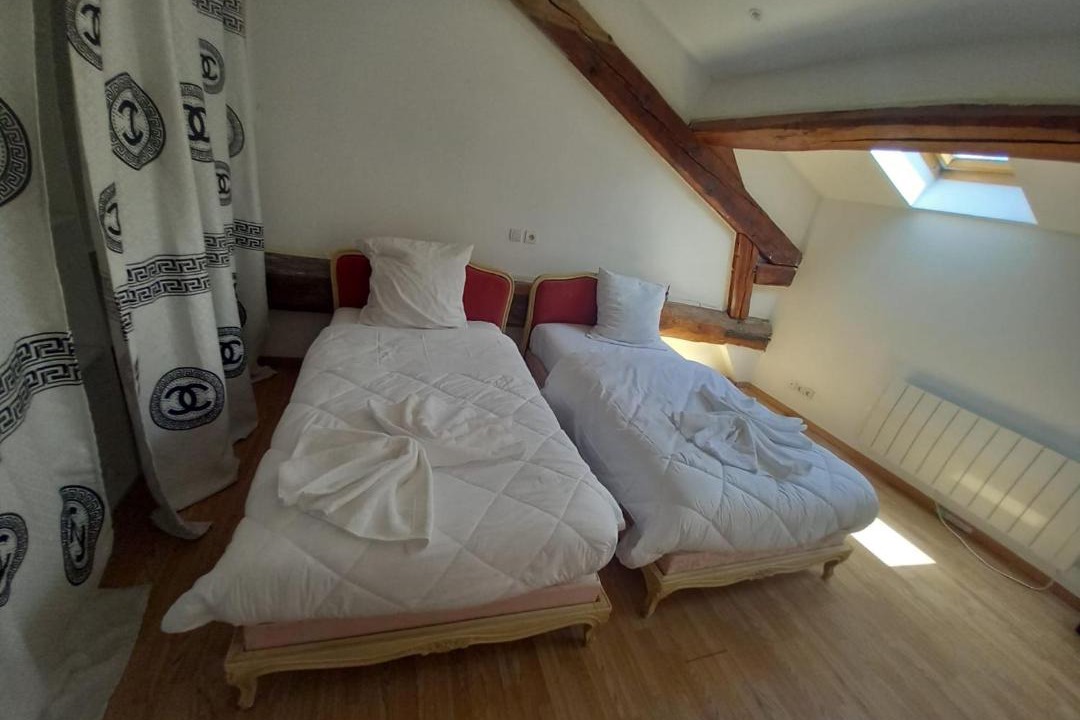 Photo of Bedroom in Romilly-sur-Seine