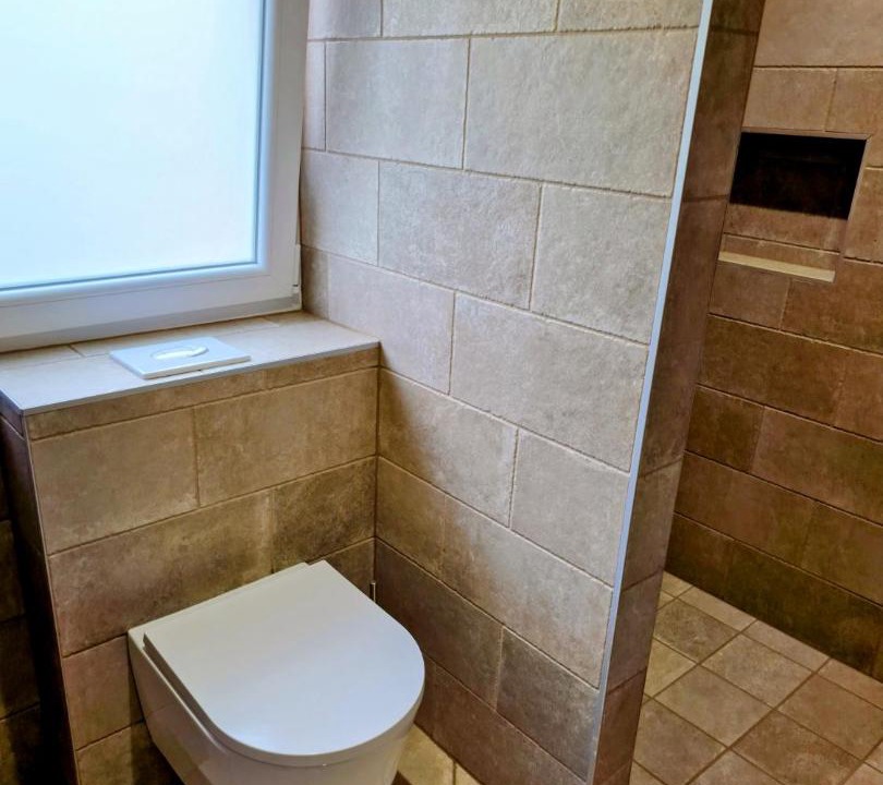 Photo of Others in Lupstein