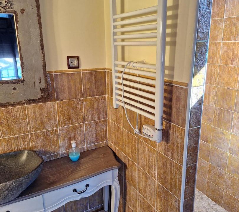 Photo of Bathroom in Valfermoso de Tajuna