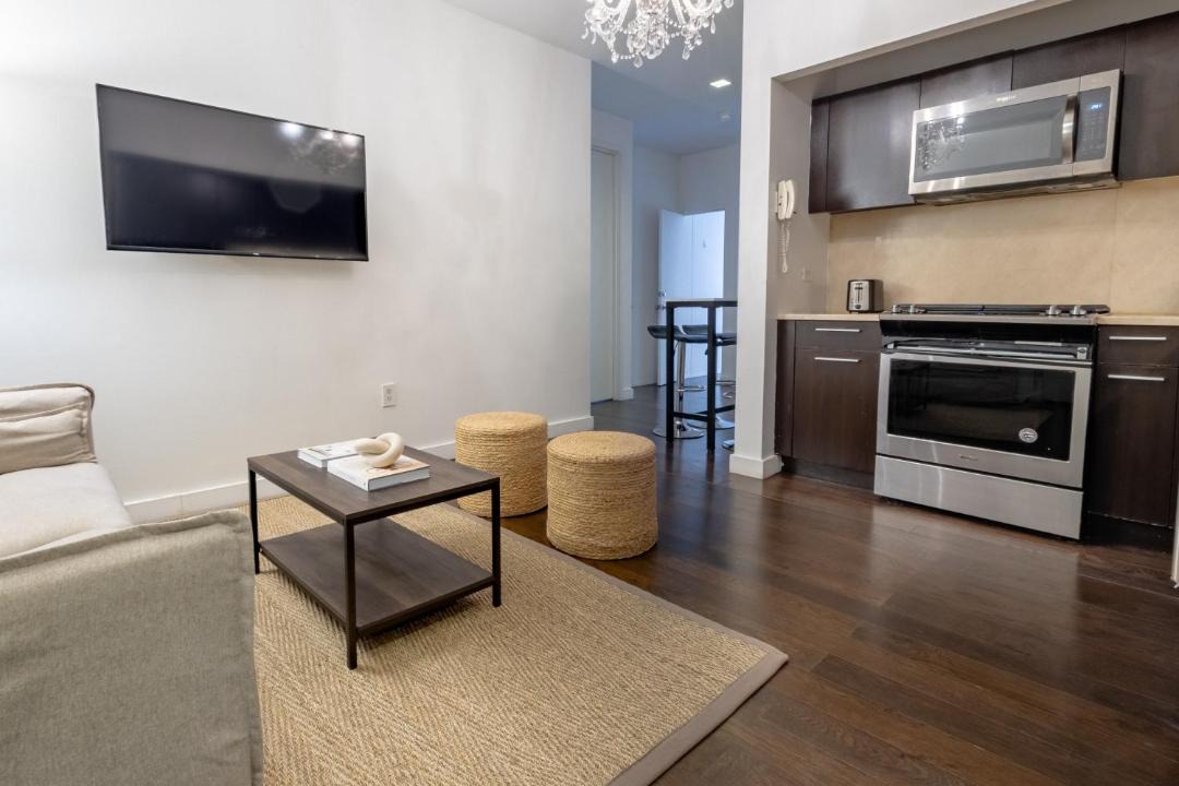 Photo of Others in Financial District