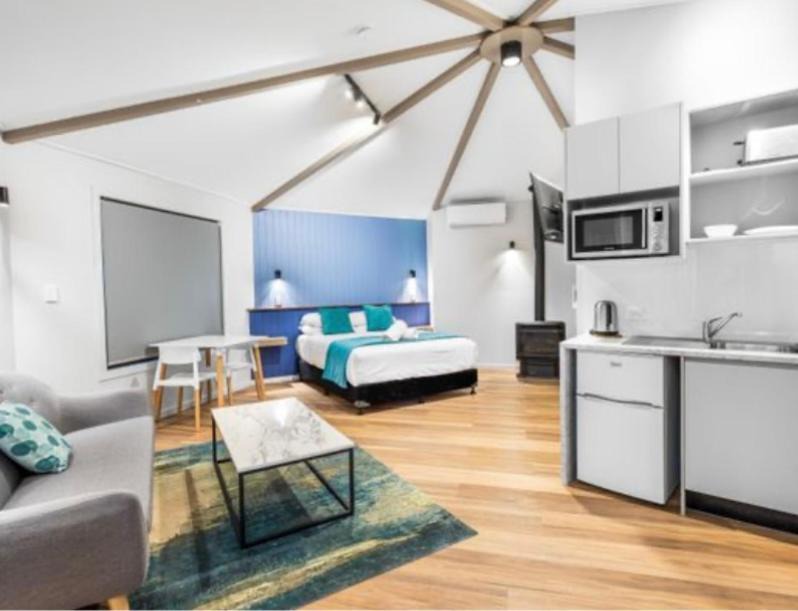 Photo of Others in Mapleton