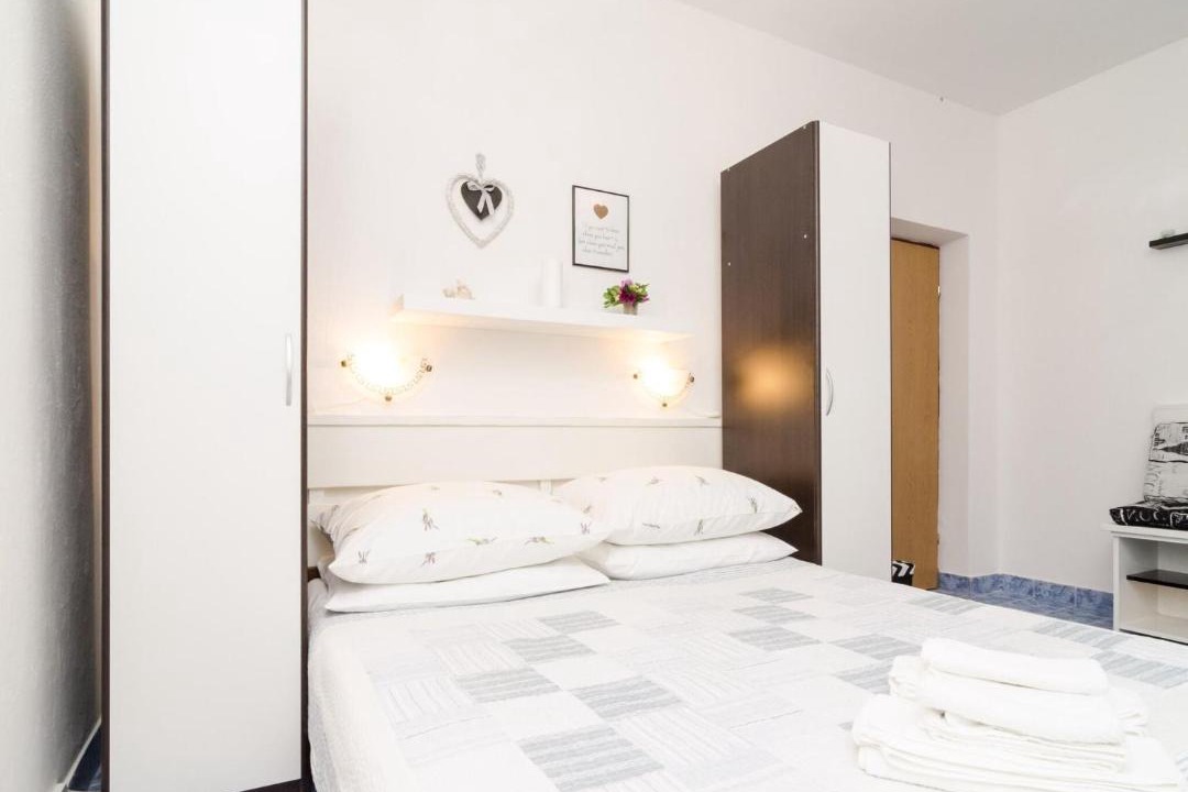 Photo of Bedroom in Okuklje