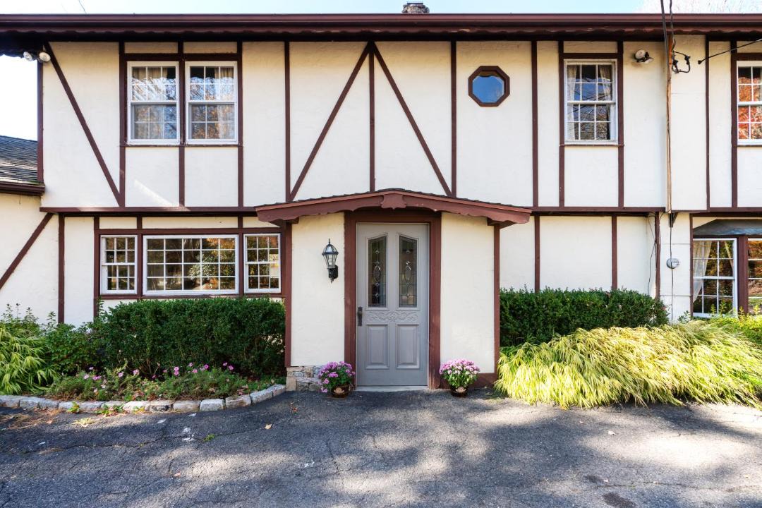 Photo of Others in New Preston